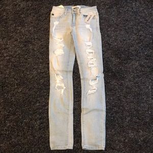 white washed ripped skinny jeans